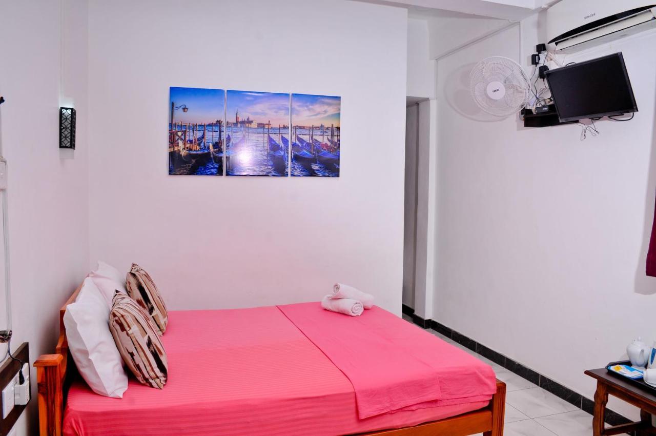 Myr-O Homestay Kombichankulama Zewnętrze zdjęcie